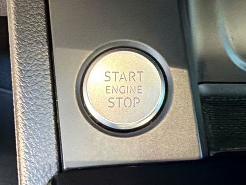 Used 2022 Audi A5 2.0T Premium image 38