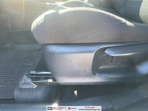 Used 2024 Toyota Corolla Cross SE image 15