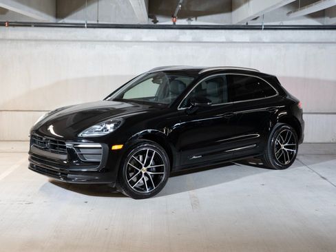 Used 2026 Porsche Macan AWD/4WD image 1