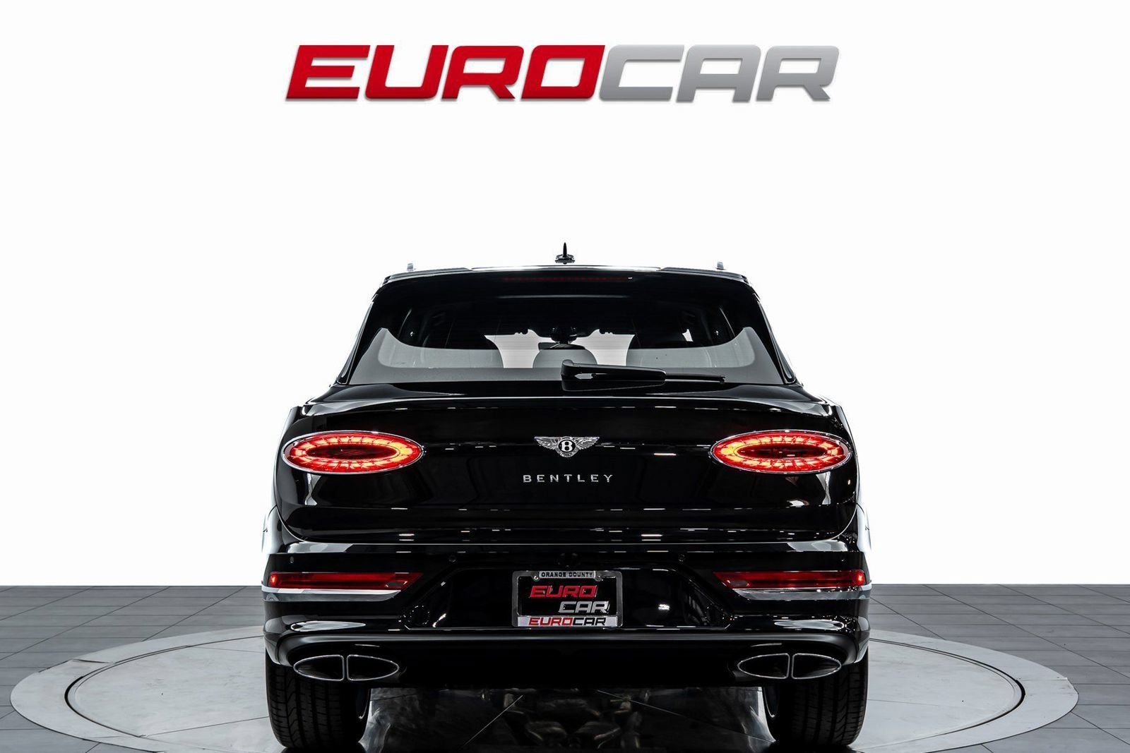 Used 2024 Bentley Bentayga AWD/4WD image 4