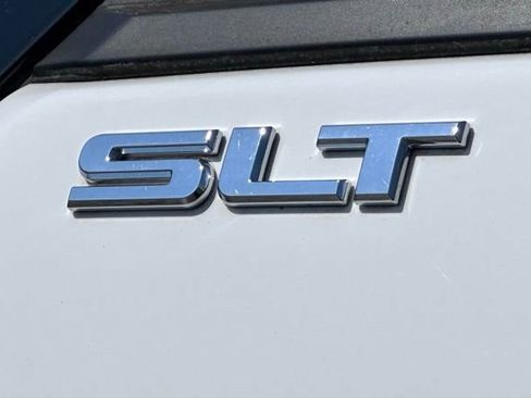 Used 2019 GMC Terrain SLT w/ Preferred Package FWD image 14