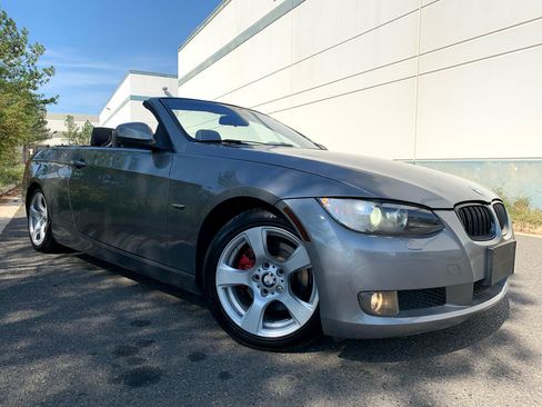 Used 2010 BMW 328i Convertible image 13
