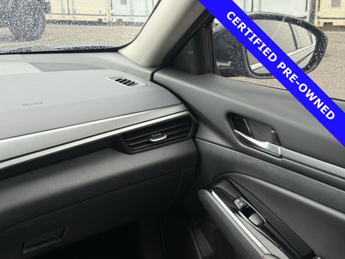 Used 2024 Nissan Altima 2.5 SR image 16