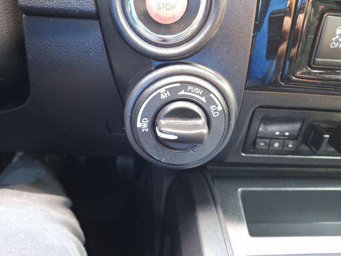 Used 2023 Nissan Titan PRO-4X w/ Pro-4x Utility Package AWD/4WD image 30