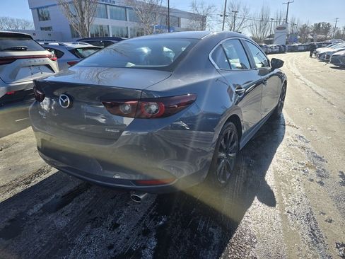 Used 2023 MAZDA MAZDA3 s image 8