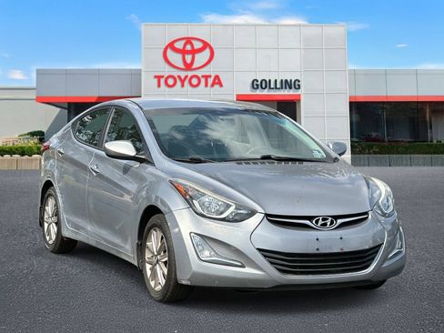 Used 2015 Hyundai Elantra SE w/ Option Group 02 FWD image 7