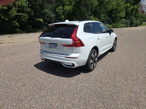 Used 2025 Volvo XC60 T8 Plus w/ Protection Package Premier AWD/4WD image 12