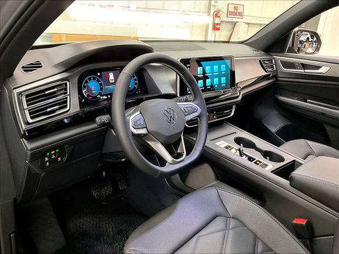 New 2026 Volkswagen Atlas Cross Sport SE image 8