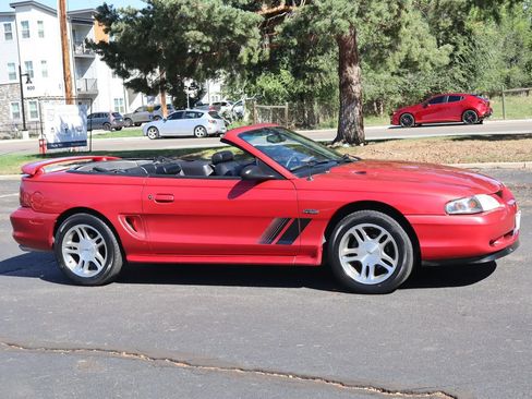 Used 1997 Ford Mustang GT RWD image 15