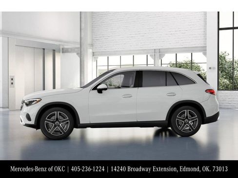 Used 2026 Mercedes-Benz GLC 300 4MATIC image 35