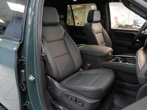 New 2026 Chevrolet Tahoe Z71 w/ Comfort Package AWD/4WD image 26