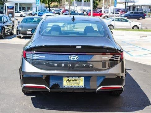 Certified 2025 Hyundai Sonata SEL FWD image 6