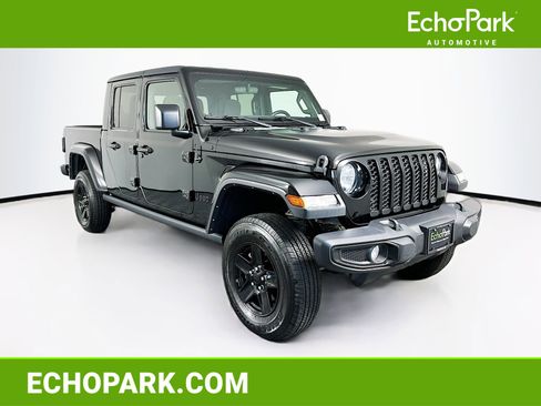 Used 2021 Jeep Gladiator Sport image 1