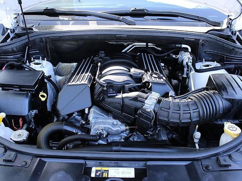 Used 2018 Dodge Durango SRT AWD/4WD image 28