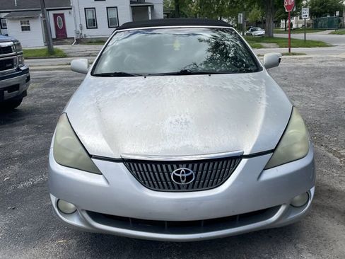 Used 2005 Toyota Solara SE FWD image 1