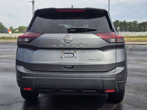 Used 2024 Nissan Rogue SV AWD/4WD image 13