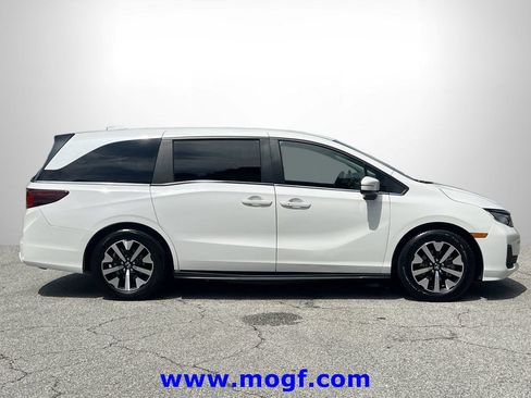 Used 2025 Honda Odyssey EX-L image 29