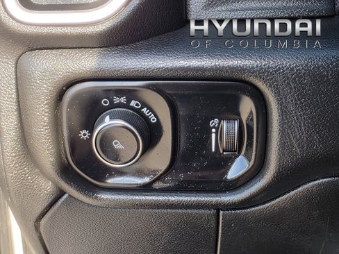 Used 2021 RAM 2500 Big Horn image 25