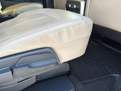 Used 2022 Ford Expedition Max Limited AWD/4WD image 24