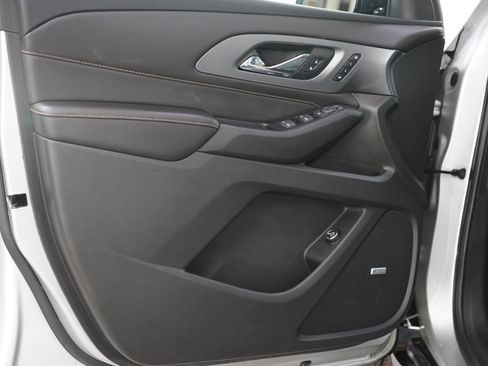 Used 2018 Chevrolet Traverse Premier w/ Redline Edition image 21