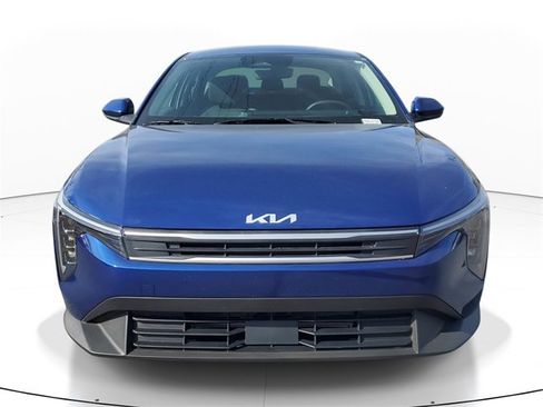 Used 2025 Kia K4 LXS image 2