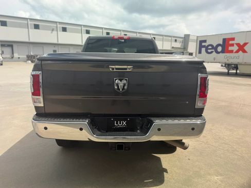 Used 2018 RAM 2500 Tradesman w/ Chrome Appearance Group RWD image 10