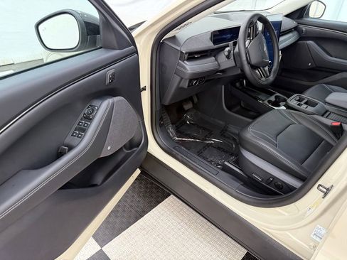 New 2025 Ford Mustang Mach-E Premium image 29