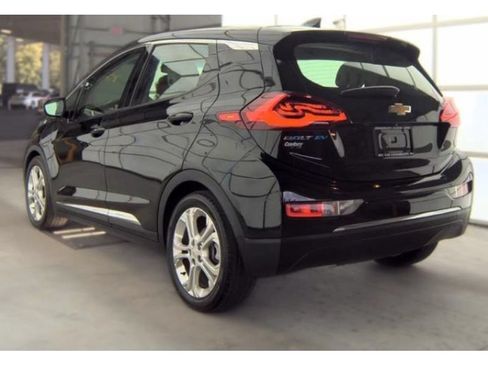 Used 2020 Chevrolet Bolt LT FWD image 4
