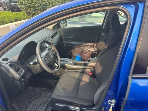 Used 2018 Honda HR-V LX image 5