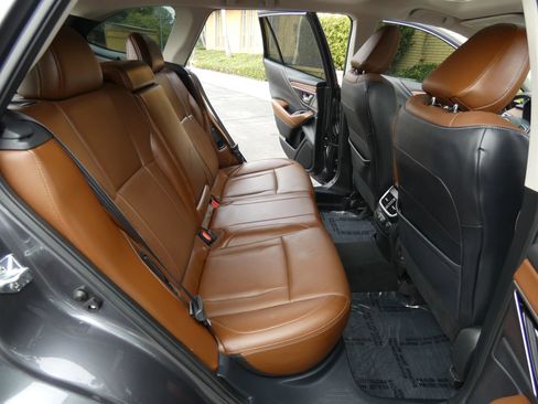 Used 2021 Subaru Outback Touring XT image 39