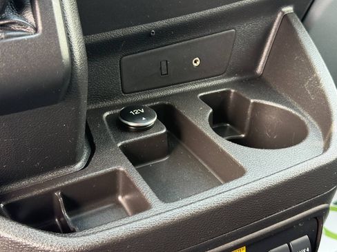 Used 2015 Ford Transit 250 148 Medium Roof RWD image 24