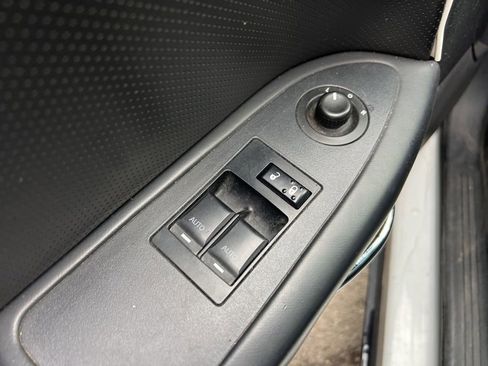 Used 2014 Dodge Challenger R/T RWD image 17