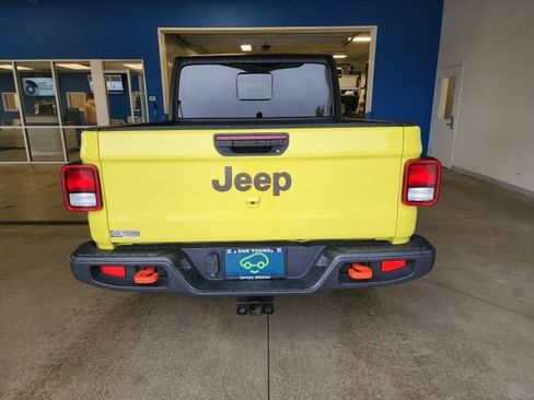 Used 2023 Jeep Gladiator Mojave w/ Cold Weather Group image 3