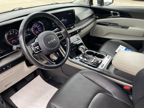 Used 2022 Kia Carnival SX image 29