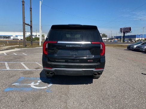 Used 2025 GMC Yukon Denali image 4