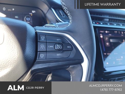 New 2025 Jeep Grand Cherokee L Altitude AWD/4WD image 22