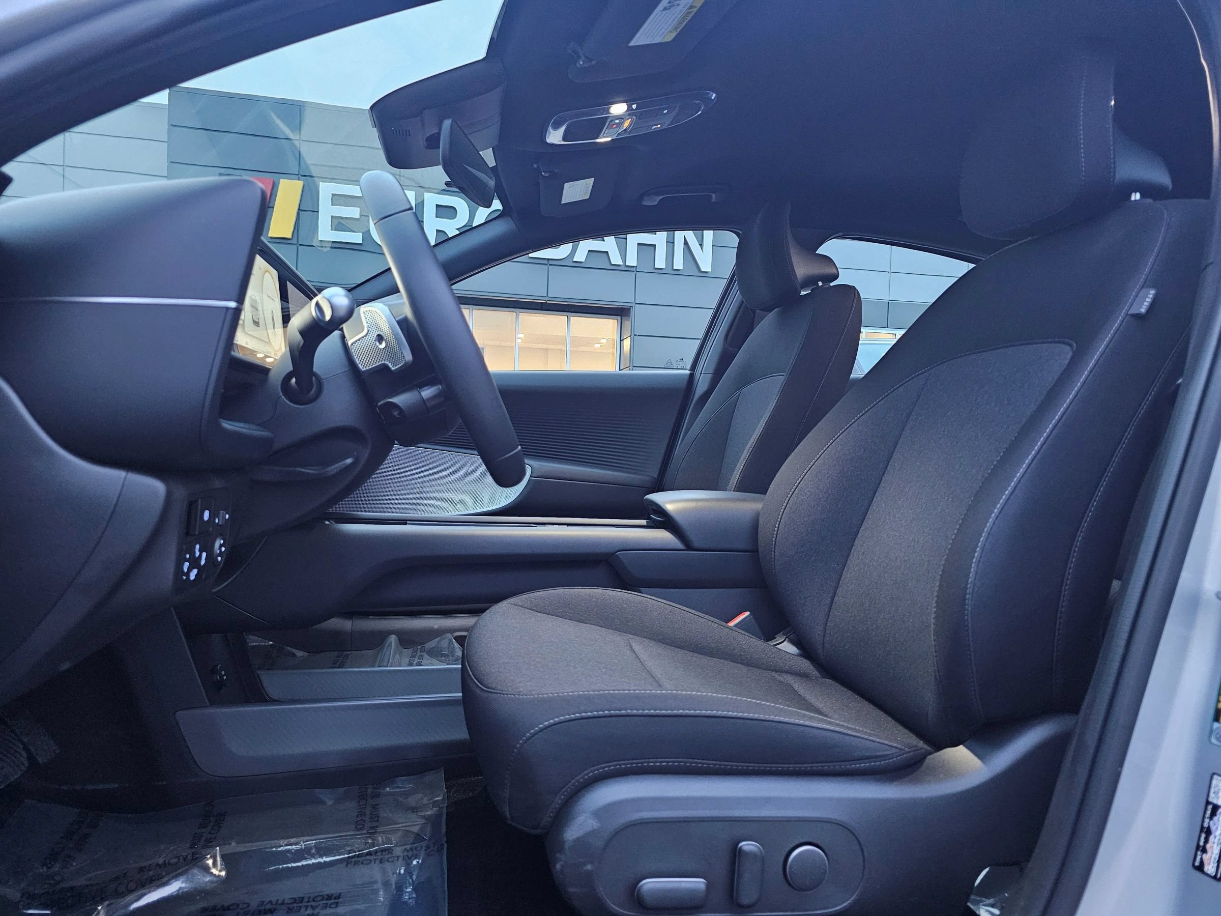 Used 2024 Hyundai Ioniq 6 SE RWD image 13