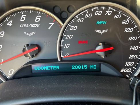 Used 2009 Chevrolet Corvette Coupe RWD image 11