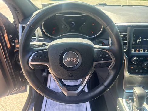 Used 2018 Jeep Grand Cherokee Limited AWD/4WD image 32