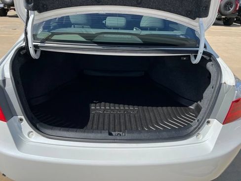 Used 2015 Honda Accord EX-L image 16