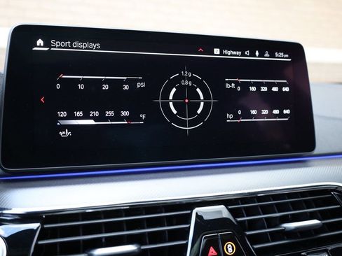 Used 2022 BMW M5 w/ Competition Package image 38