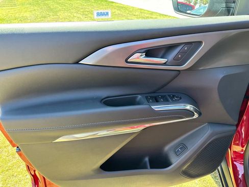 New 2026 Chevrolet Traverse LT w/ Sun and Wheel Package image 15