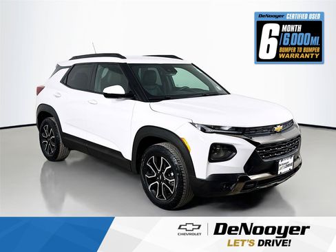Used 2023 Chevrolet TrailBlazer ACTIV w/ Convenience Package AWD/4WD image 1