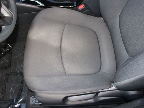 Used 2022 Toyota Corolla LE image 13