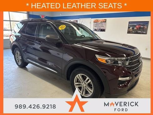 Used 2022 Ford Explorer XLT w/ Equipment Group 202A AWD/4WD image 4