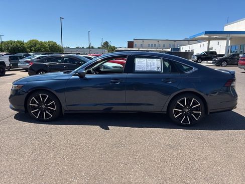 Used 2024 Honda Accord Touring image 2