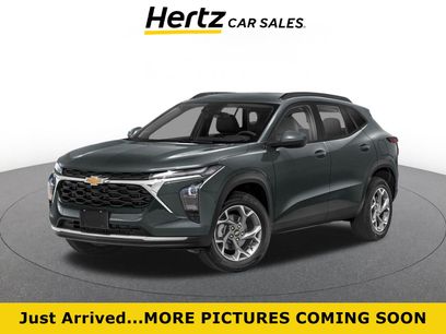 Used 2025 Chevrolet Trax LT