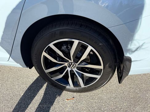 New 2026 Volkswagen Jetta SE image 22