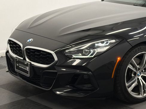 Used 2025 BMW Z4 sDrive30i RWD image 2