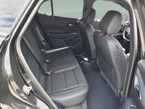New 2026 Chevrolet Trax RS w/ Sunroof Package FWD image 14